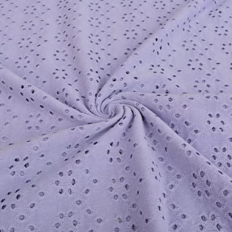 Broderii trikotaaž, helelilla